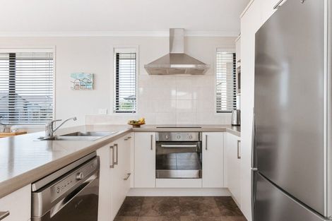 Photo of property in 11 Vista Close, Omokoroa, 3114