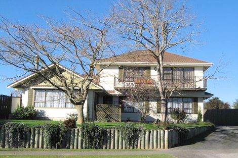 Photo of property in 12 Kaweka Place, Havelock North, 4130