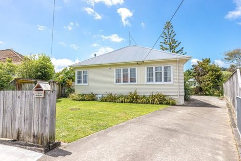 Photo of property in 11 Clapham Place, Whanganui East, Whanganui, 4500