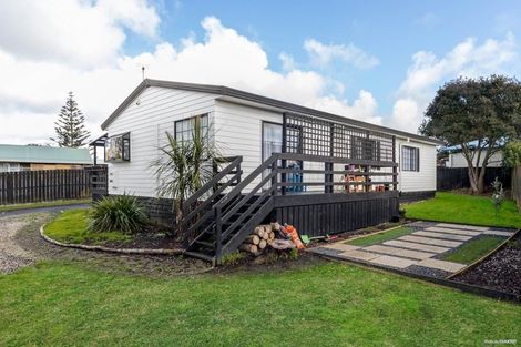 Photo of property in 9 Riserra Drive, Ranui, Auckland, 0612