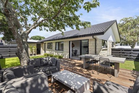 Photo of property in 54a Williams Street, Cambridge, 3434