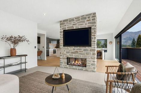 Photo of property in 38 Hunter Crescent, Wanaka, 9305