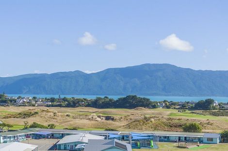 Photo of property in 3 Beachwater Grove, Paraparaumu Beach, Paraparaumu, 5032
