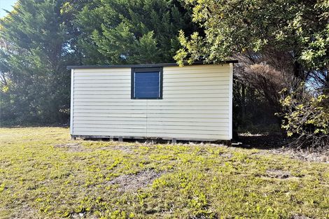 Photo of property in 37 Seaview Road, Cable Bay, 0420