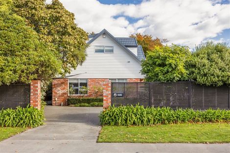 Photo of property in 51 Bryndwr Road, Bryndwr, Christchurch, 8052