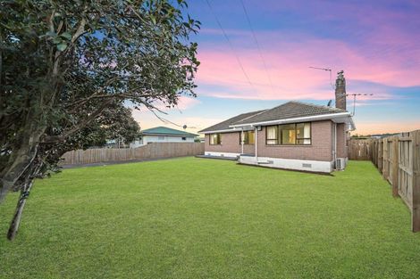 Photo of property in 12 Hunua Road, Papakura, 2110
