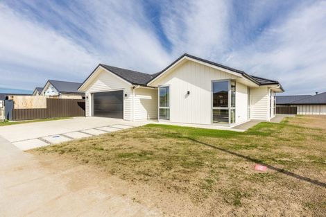 Photo of property in 89 Brookvale Road, Havelock North, 4130