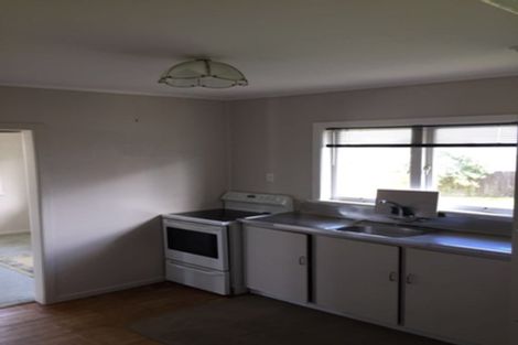 Photo of property in 29 Carole Crescent, Pakuranga, Auckland, 2010