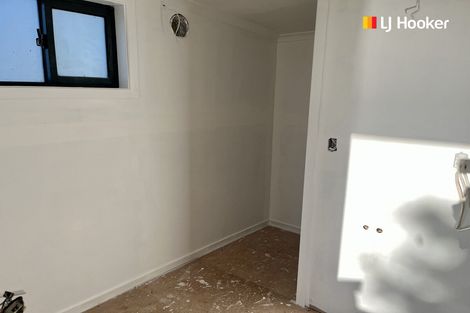 Photo of property in 27 Nore Street, Waihola, Milton, 9073