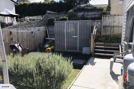 Photo of property in 1 Bangla Place, Massey, Auckland, 0614