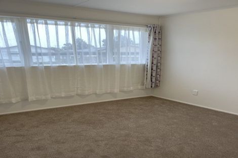Photo of property in 92 Hillcrest Road, Papatoetoe, Auckland, 2025