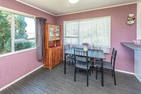 Photo of property in 108 Hinau Street, Castlecliff, Whanganui, 4501