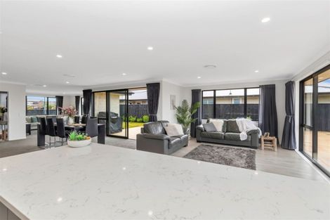 Photo of property in 22 Pegasus Main Street, Pegasus, 7612