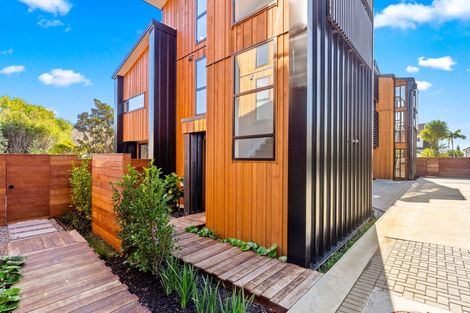 Photo of property in 7a Crete Avenue, Milford, Auckland, 0620