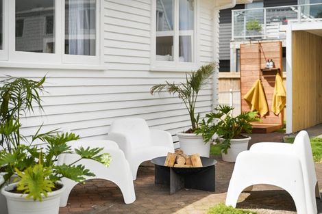 Photo of property in 182 Ngatai Road, Otumoetai, Tauranga, 3110