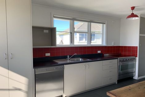 Photo of property in 48 View Road, Titahi Bay, Porirua, 5022