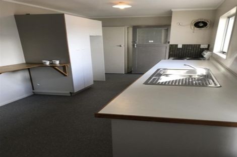 Photo of property in 15 Cabot Place, Flaxmere, Hastings, 4120