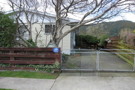 Photo of property in 1/312 Wellington Road, Wainuiomata, Lower Hutt, 5014