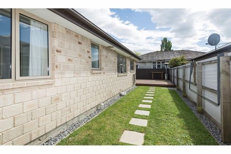 Photo of property in 65a Cleveland Street, Edgeware, Christchurch, 8013