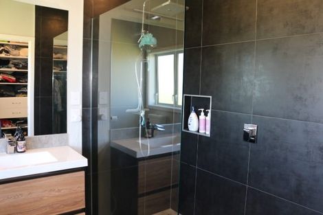 Photo of property in 83 View Road, Halcombe, Feilding, 4779