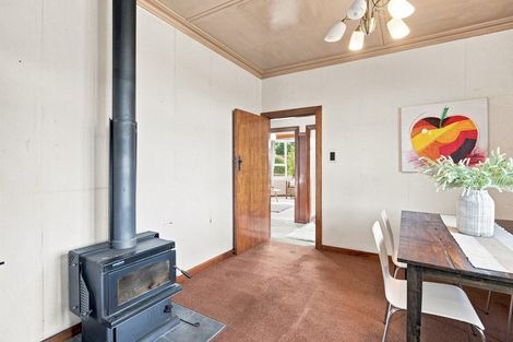 Photo of property in 17 Junction Road, Ravensbourne, Dunedin, 9022