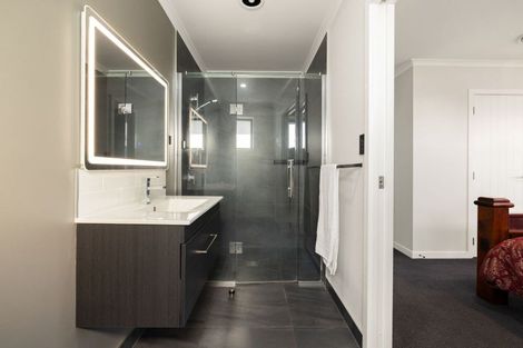 Photo of property in 27 Keerangi Place, Rototuna North, Hamilton, 3210