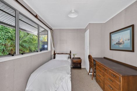 Photo of property in 49 Charles Street, Westshore, Napier, 4110