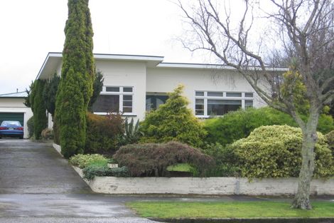 Photo of property in 35 Winston Avenue, Hokowhitu, Palmerston North, 4410