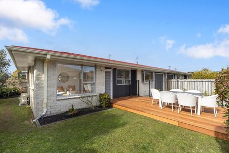 Photo of property in 1/59 Hatton Road, Orewa, 0931