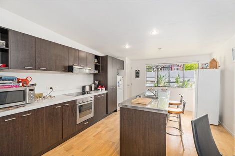 Photo of property in 27/1 Centennial Drive, Whitianga, 3510