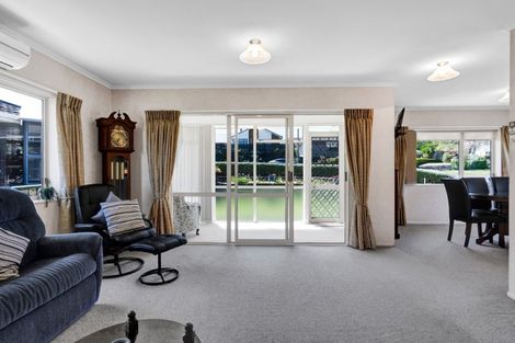 Photo of property in 1/16 Sandel Rise, Merrilands, New Plymouth, 4312