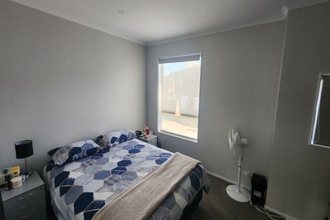 Photo of property in 13 Te Rito Road, Hobsonville, Auckland, 0616