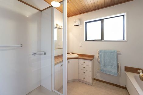 Photo of property in 25 Fernbrook Place, Mairehau, Christchurch, 8013