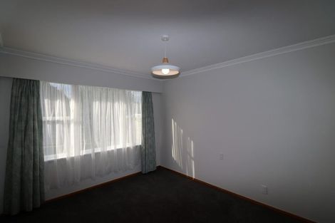Photo of property in 12 Highbury Drive, Levin, 5510