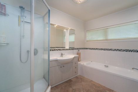 Photo of property in 21 Oregon Drive, Rainbow Point, Taupo, 3330