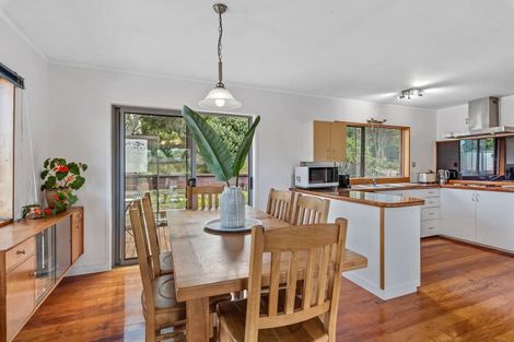 Photo of property in 28 Stapleford Crescent, Browns Bay, Auckland, 0630