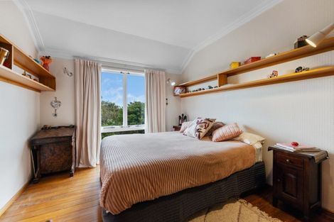 Photo of property in 16 Solway Street, Holmes Hill, Oamaru, 9401