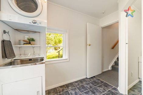 Photo of property in 3 Montgomery Avenue, Karori, Wellington, 6012