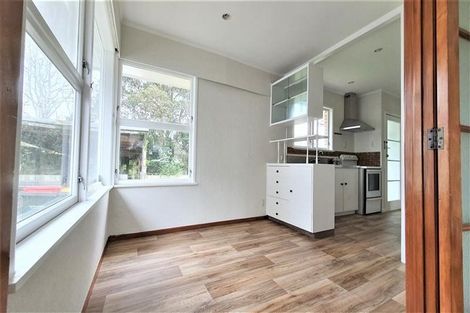 Photo of property in 35 Hobart Crescent, Wattle Downs, Auckland, 2103