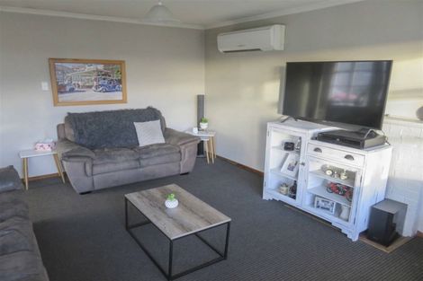 Photo of property in 61 Totara Street, Newfield, Invercargill, 9812