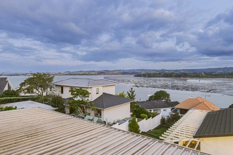 Photo of property in 107 Pah Road, Cockle Bay, Auckland, 2014