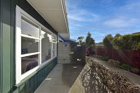 Photo of property in 1/14 Newbridge Place, Ilam, Christchurch, 8041