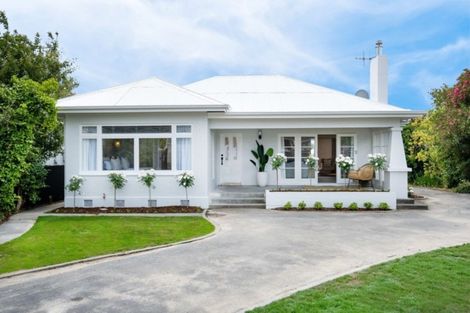 Photo of property in 51 Te Mata Road, Havelock North, 4130