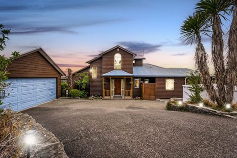 Photo of property in 40 Lonely Track Road, Redvale, Auckland, 0632