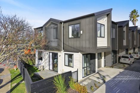 Photo of property in 38a Dale Crescent, Pakuranga, Auckland, 2010