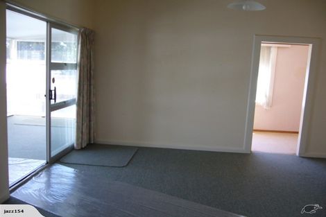 Photo of property in 11 Mana Esplanade, Paremata, Porirua, 5026