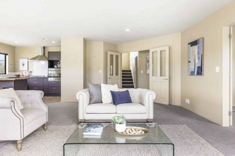 Photo of property in 16 Greenstone Place, Aotea, Porirua, 5024