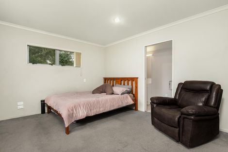Photo of property in 7 Luke Place, Otara, Auckland, 2023