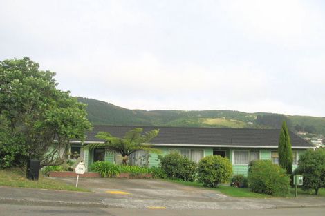 Photo of property in 11b Florio Terrace, Tawa, Wellington, 5028