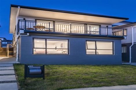 Photo of property in 50 Ascension Crescent, Orewa, 0931